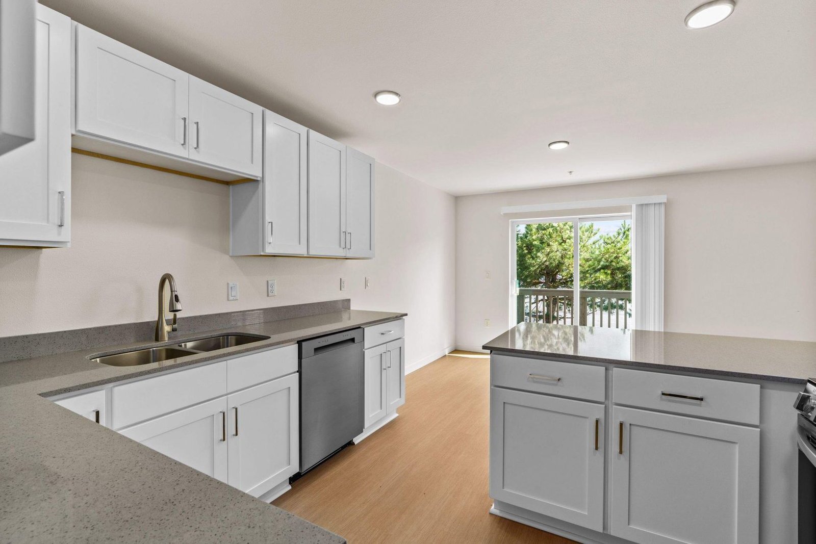 AVAILABLE NOW: ALBANY BRAND NEW COMPLEX | 2nd Floor 2 Bed 1.5 Bath | W/D Included property image