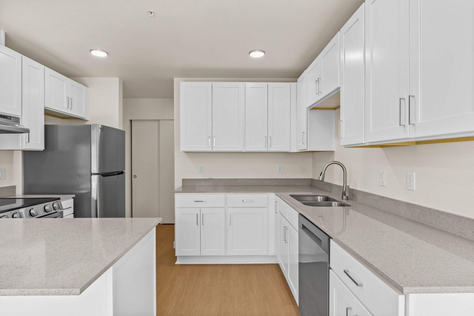 AVAILABLE NOW: ALBANY BRAND NEW COMPLEX | 2nd Floor 2 Bed 1.5 Bath | W/D Included property image