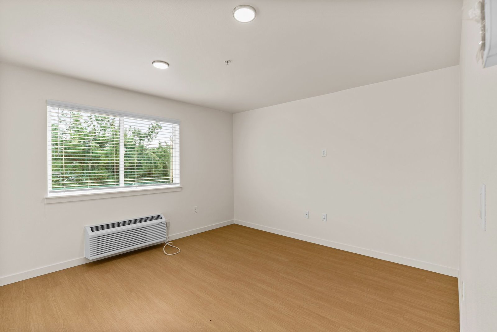 AVAILABLE NOW: ALBANY BRAND NEW COMPLEX | 2nd Floor 2 Bed 1.5 Bath | W/D Included property image