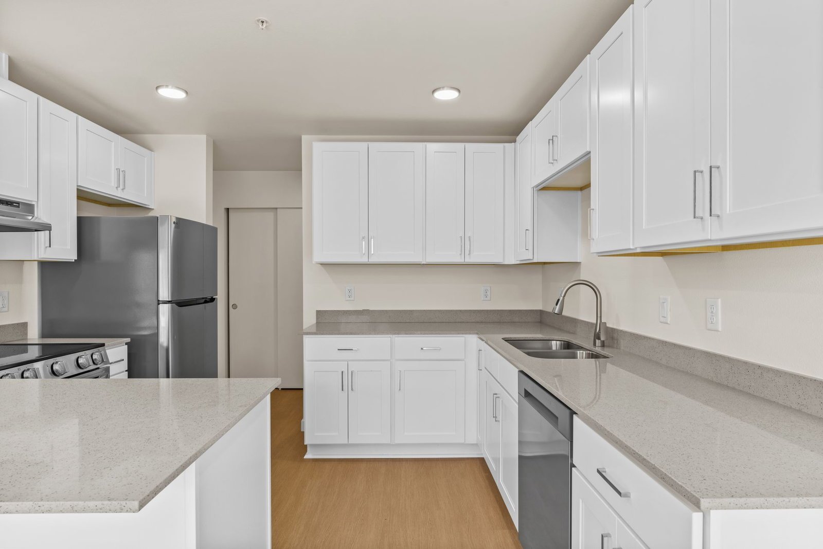 AVAILABLE NOW: ALBANY BRAND NEW COMPLEX | 2nd Floor 2 Bed 1.5 Bath | W/D Included property image