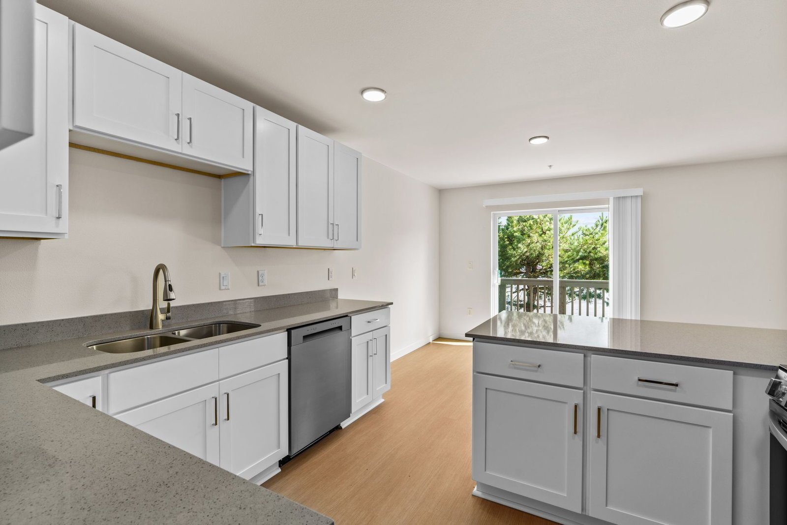 AVAILABLE NOW: ALBANY BRAND NEW COMPLEX | 2nd Floor 2 Bed 1.5 Bath | W/D Included property image