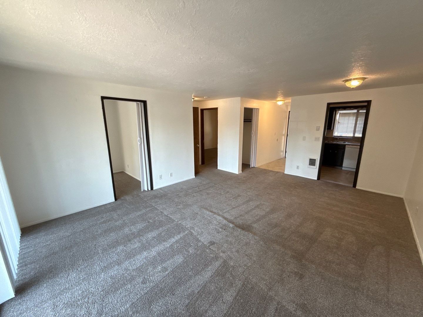 $1,025 First 3 Months, NE Salem 1 Bed, 1 Bath, 2nd Floor Apartment, AVAILABLE NOW! property image