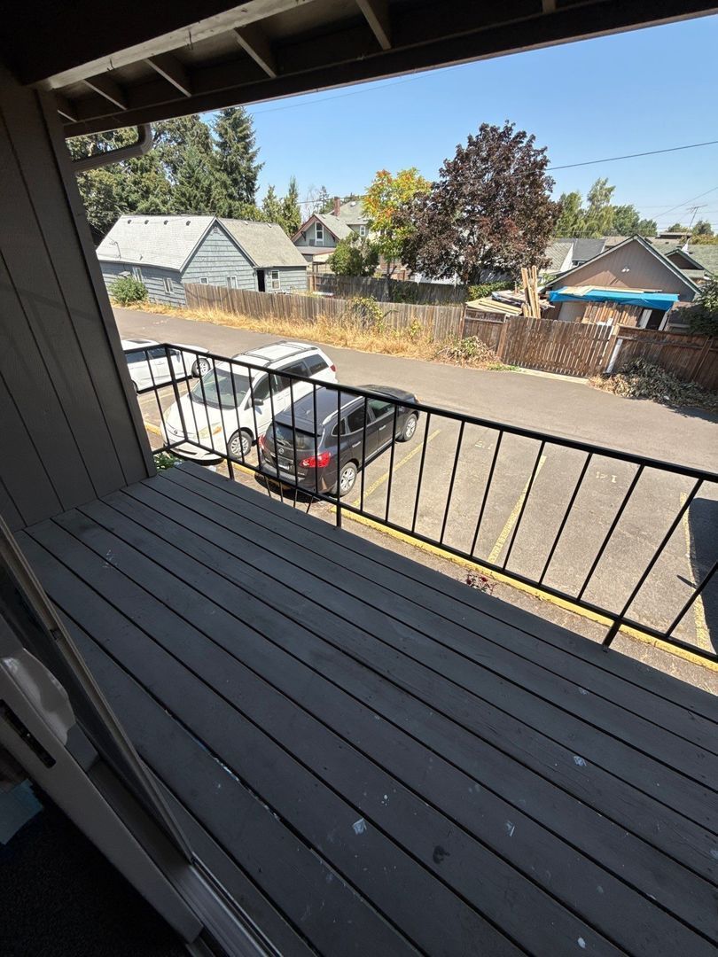 $1,145 First 3 Months, NE Salem 2 Bed, 1 Bath, 2nd Floor Apartment, AVAILABLE NOW! property image