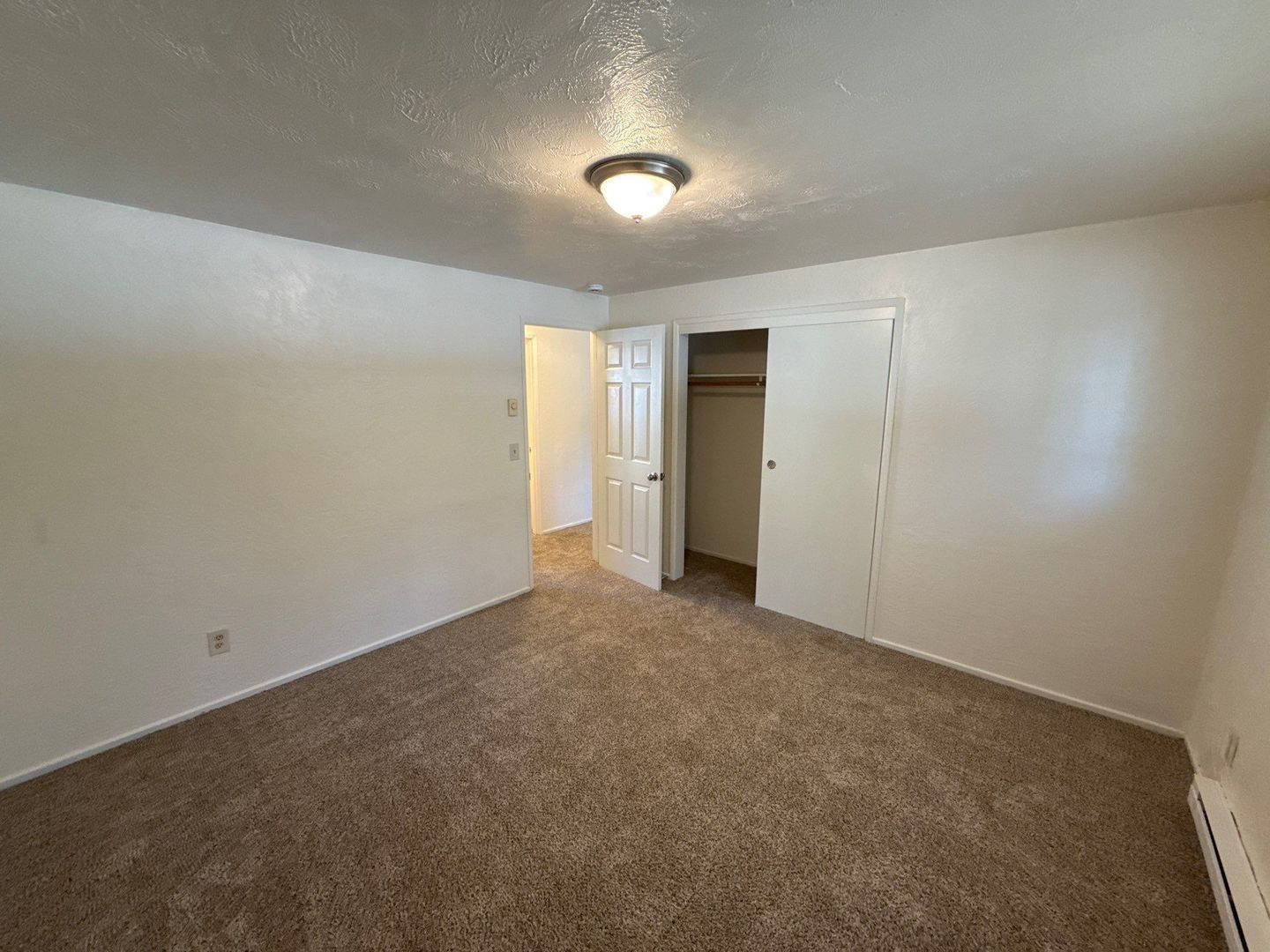 $1,095 First 6 Months, NE Salem, 2 Bed, 1 Bath, 1st Floor Apartment, AVAILABLE NOW! property image