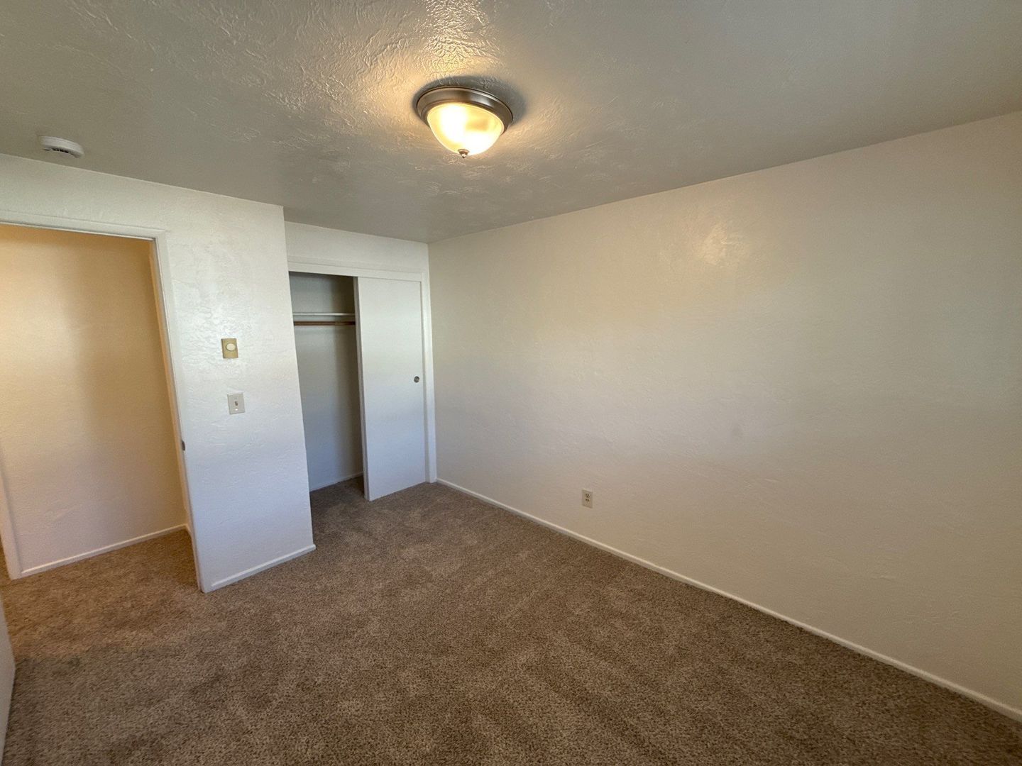 $1,095 First 6 Months, NE Salem, 2 Bed, 1 Bath, 1st Floor Apartment, AVAILABLE NOW! property image