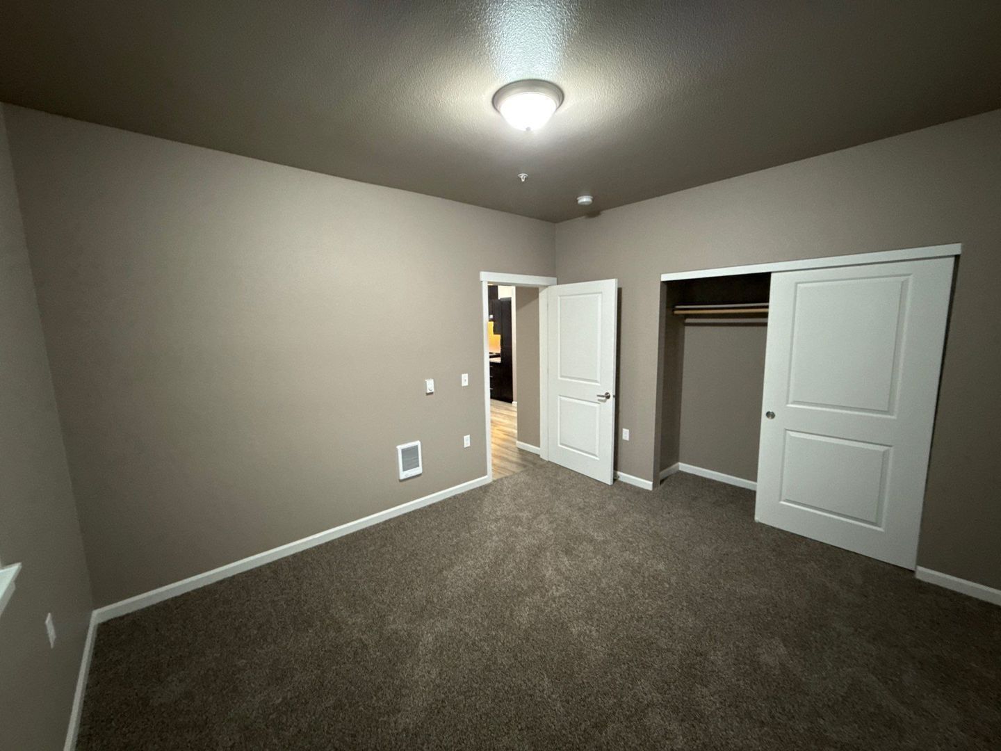 NE Newer Community 1 Bed 1 Bath, W/S/G Paid! Deck & AC!, COMING SOON. property image