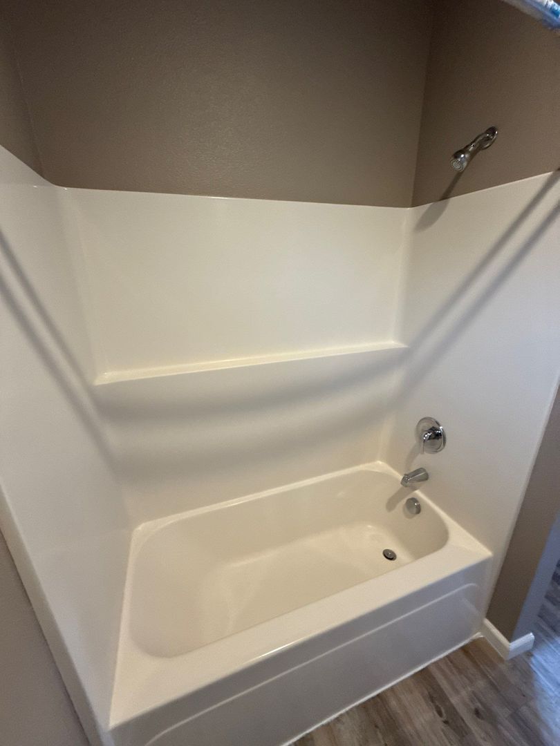 NE Newer Community 1 Bed 1 Bath, W/S/G Paid! Deck & AC!, COMING SOON. property image