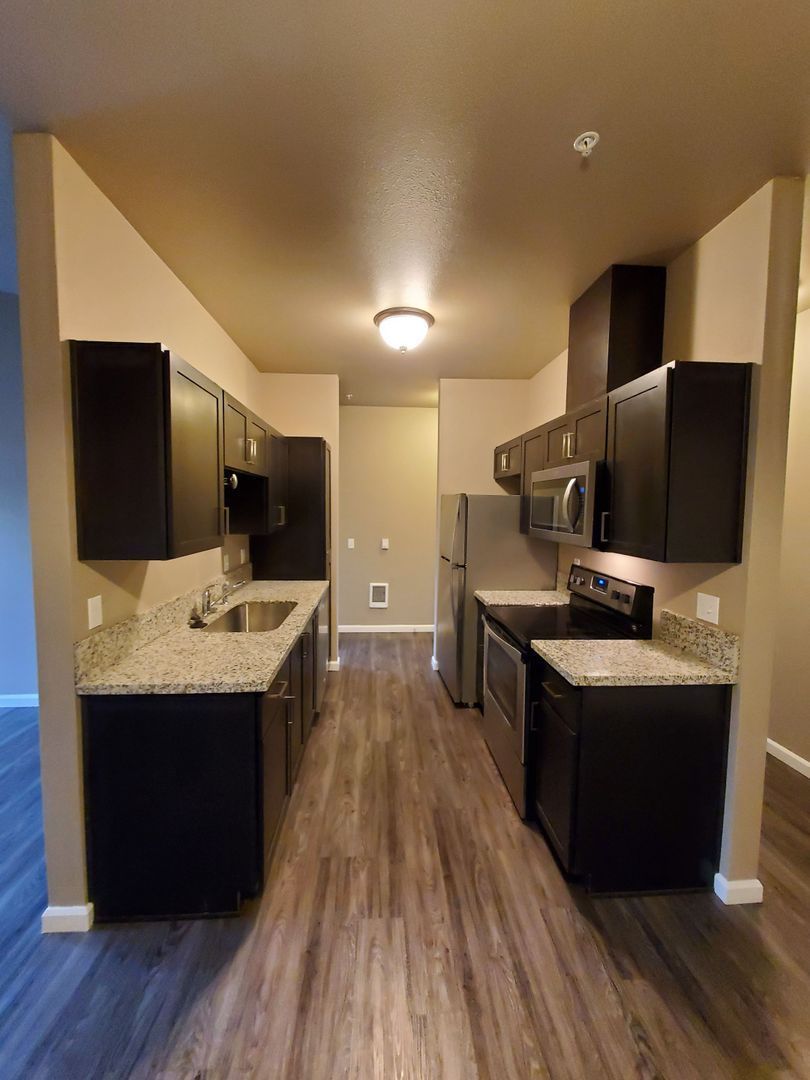 NE Newer Community 3/2, Flat Fee for W/S/G deck and AC!, COMING  SOON! property image