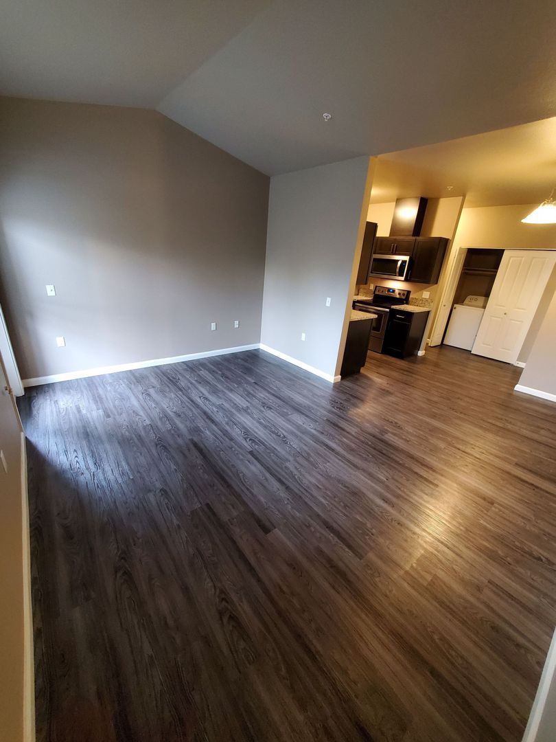 NE Newer Community 3/2, Flat Fee for W/S/G deck and AC!, COMING  SOON! property image