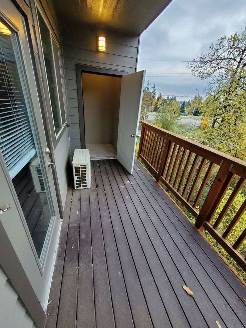 NE Newer Community 3/2, Flat Fee for W/S/G deck and AC!, COMING  SOON! property image