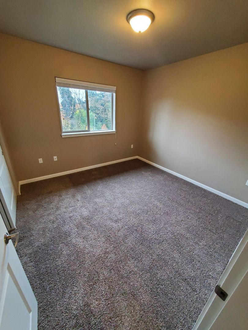 NE Newer Community 3/2, Flat Fee for W/S/G deck and AC!, COMING  SOON! property image
