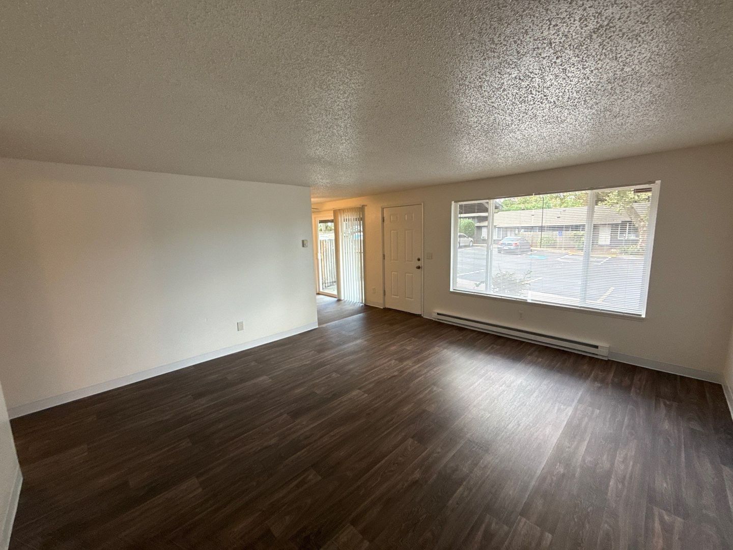 SE Salem 2 Bed 1 Bath 1 Story Complex, AVAILABLE NOW! property image