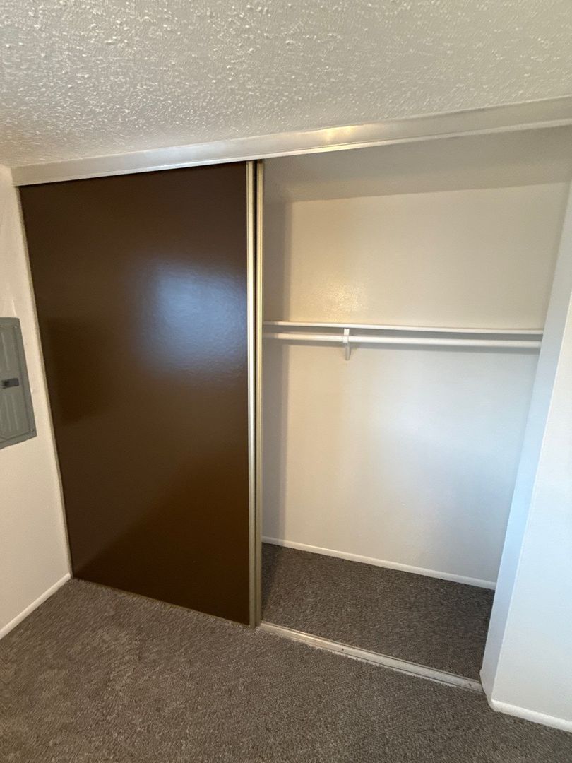 SE Salem 2 Bed 1 Bath 1 Story Complex, AVAILABLE NOW! property image