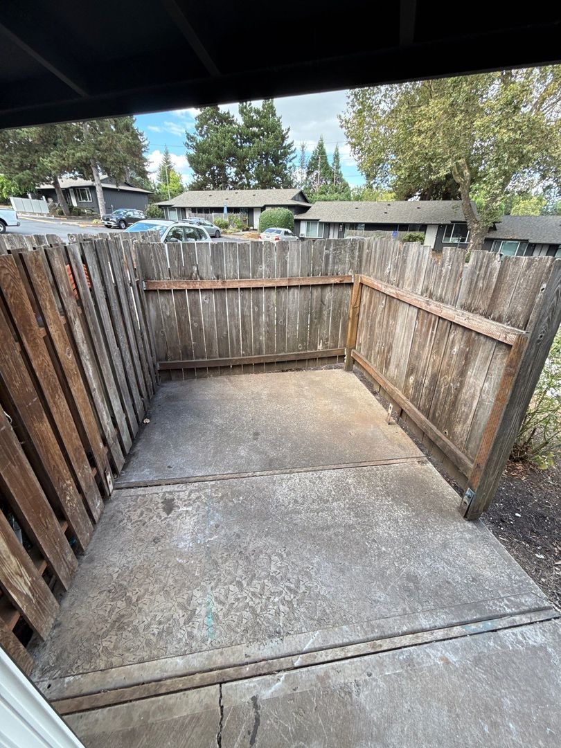 SE Salem 2 Bed 1 Bath 1 Story Complex, AVAILABLE NOW! property image