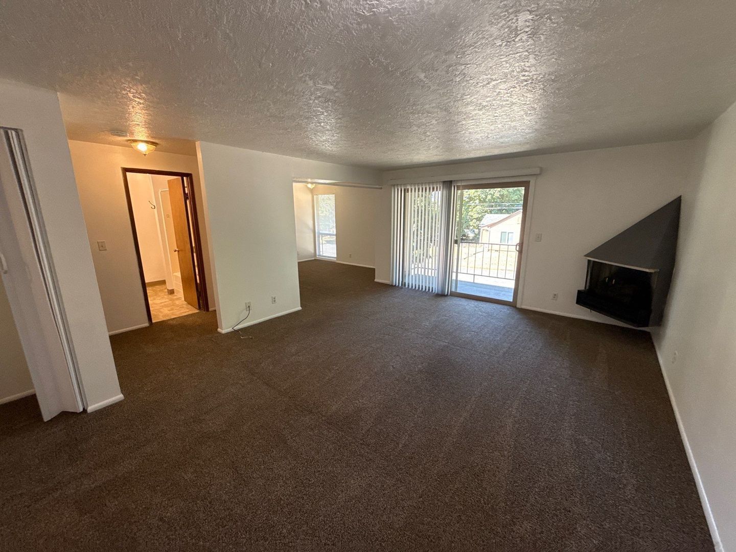 NE Salem 1 Bed, 1 Bath, 2nd Floor Apartment, AVAILABLE NOW! property image