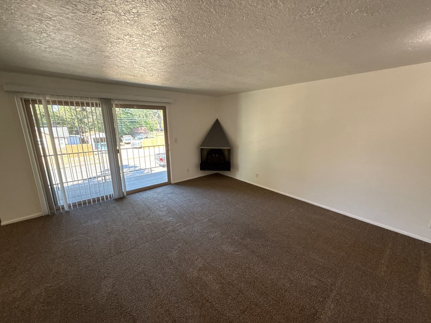 NE Salem 1 Bed, 1 Bath, 2nd Floor Apartment, AVAILABLE NOW! property image