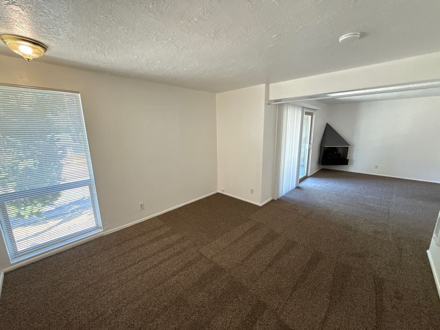 NE Salem 1 Bed, 1 Bath, 2nd Floor Apartment, AVAILABLE NOW! property image
