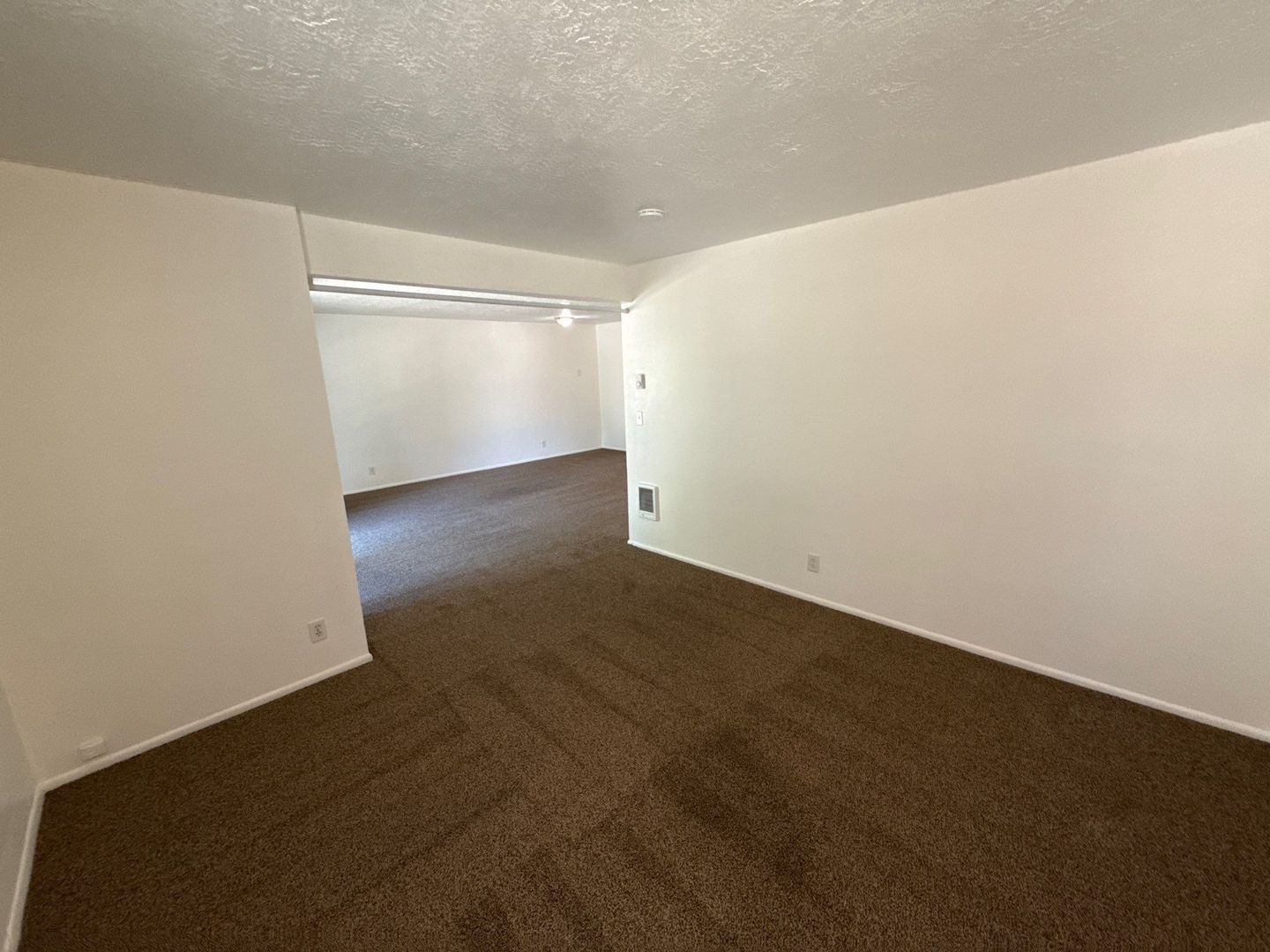 NE Salem 1 Bed, 1 Bath, 2nd Floor Apartment, AVAILABLE NOW! property image