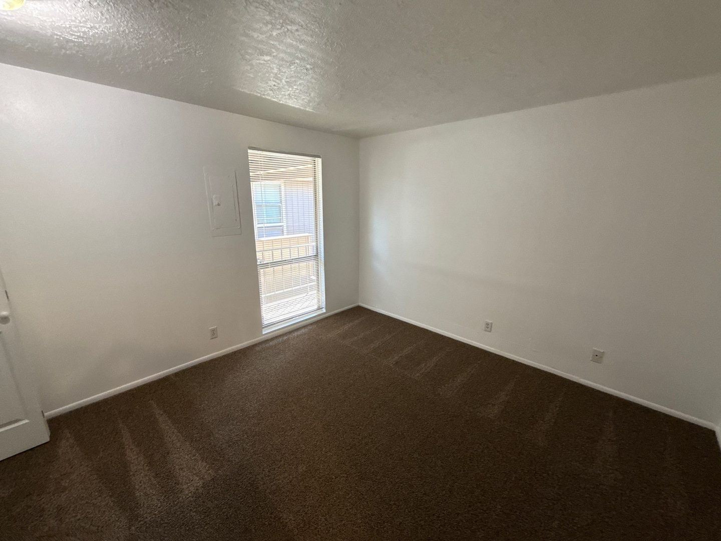 NE Salem 1 Bed, 1 Bath, 2nd Floor Apartment, AVAILABLE NOW! property image