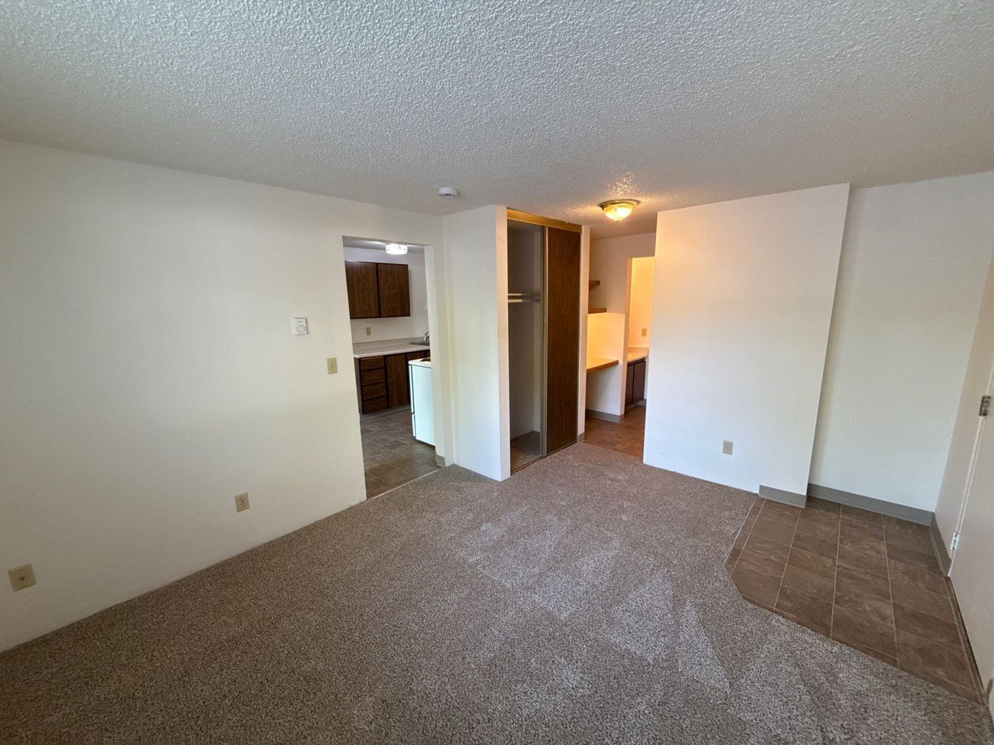 Corvallis, 1 Bed, 1 Bath, 1st Floor Unit, $70 Flat Fee for ALL Utilities, AVAILABLE NOW! property image