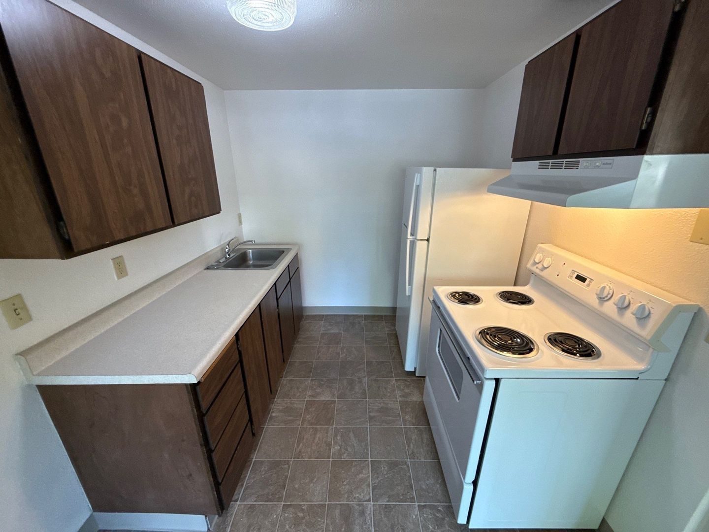 Corvallis, 1 Bed, 1 Bath, 1st Floor Unit, $70 Flat Fee for ALL Utilities, AVAILABLE NOW! property image