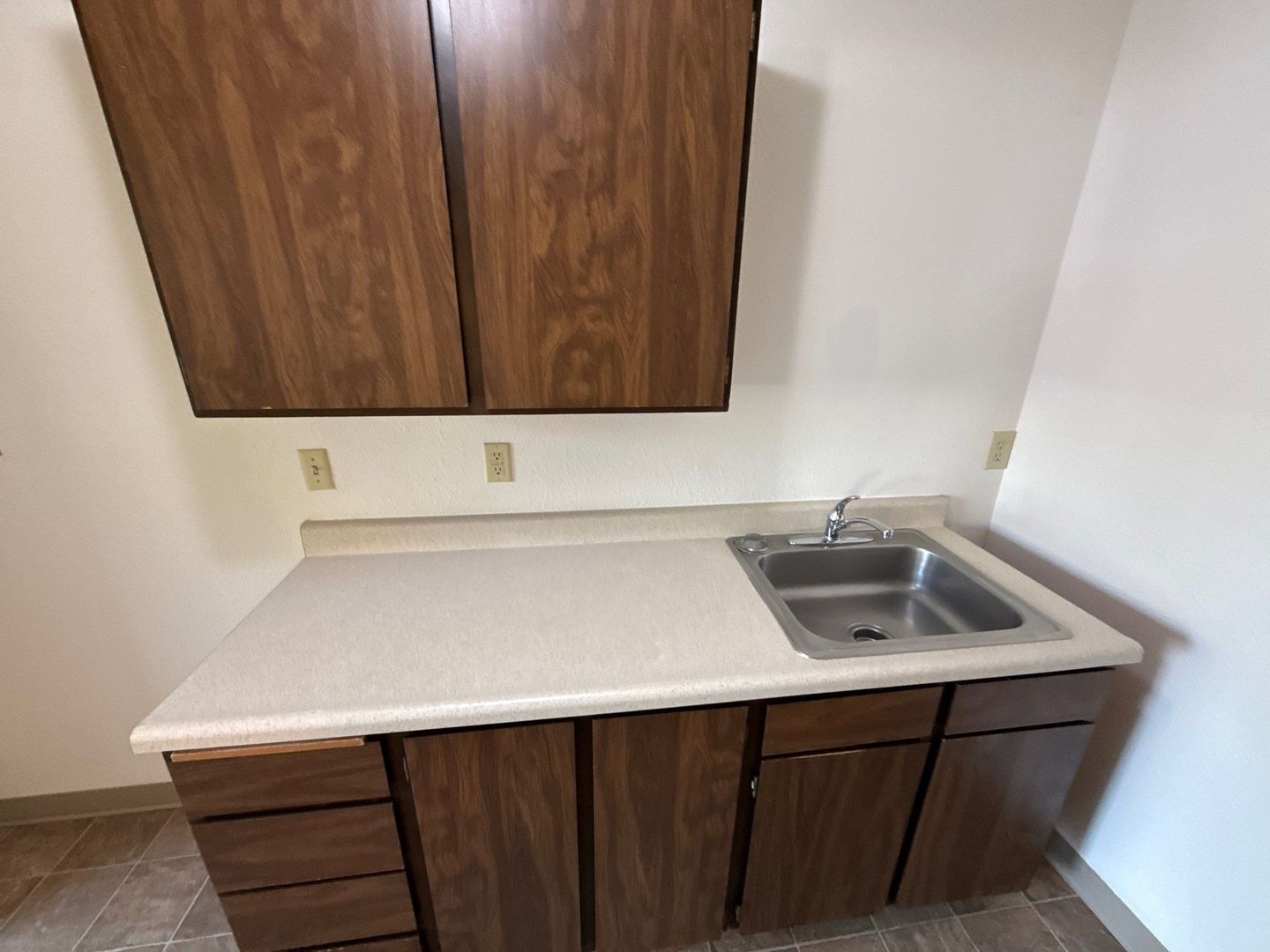 Corvallis, 1 Bed, 1 Bath, 1st Floor Unit, $70 Flat Fee for ALL Utilities, AVAILABLE NOW! property image