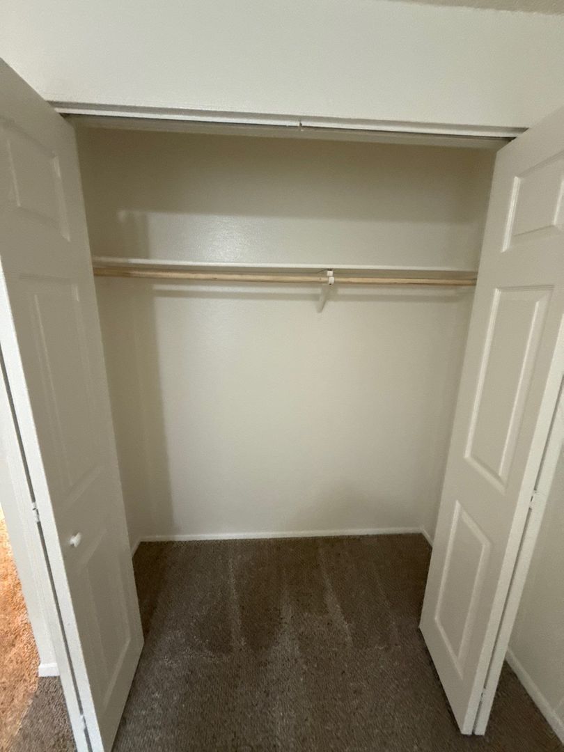 $1,025 First 3 Months, South Salem 1 Bed, 1 Bath 1st Floor Apartment, Pet's are Welcome, AVAILABLE NOW! property image