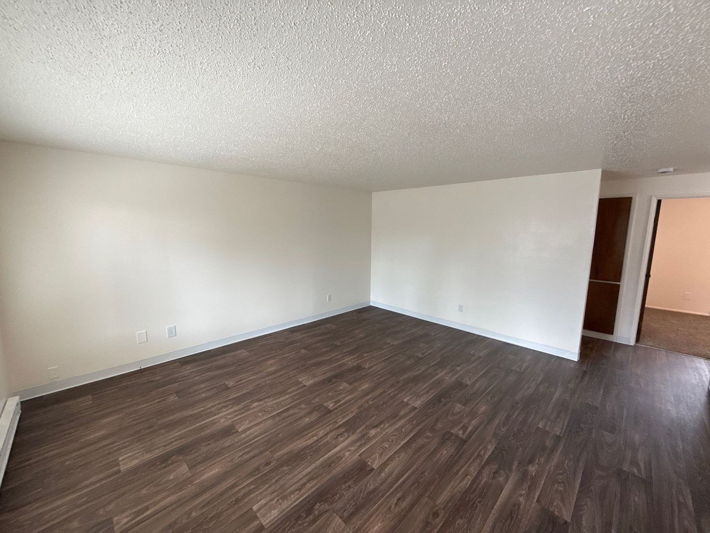SE Salem 2 Bed 1 Bath 1 Story Complex, AVAILABLE NOW! property image