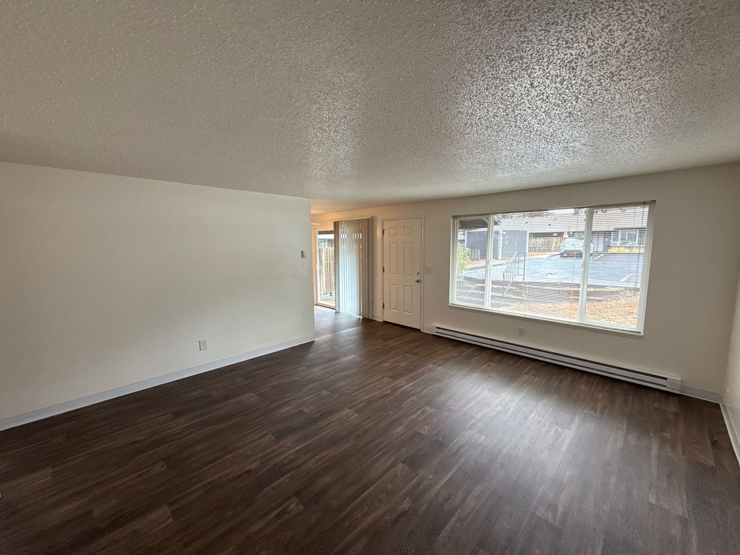 SE Salem 2 Bed 1 Bath 1 Story Complex, AVAILABLE NOW! property image