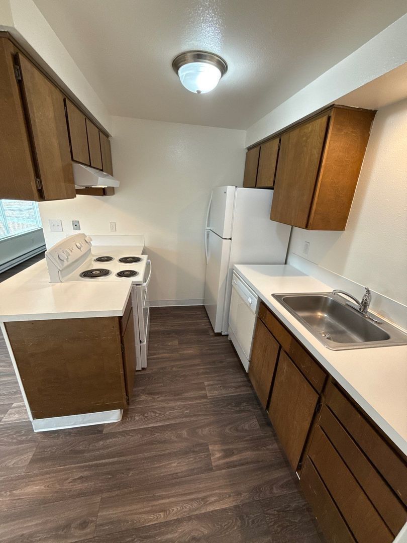SE Salem 2 Bed 1 Bath 1 Story Complex, AVAILABLE NOW! property image