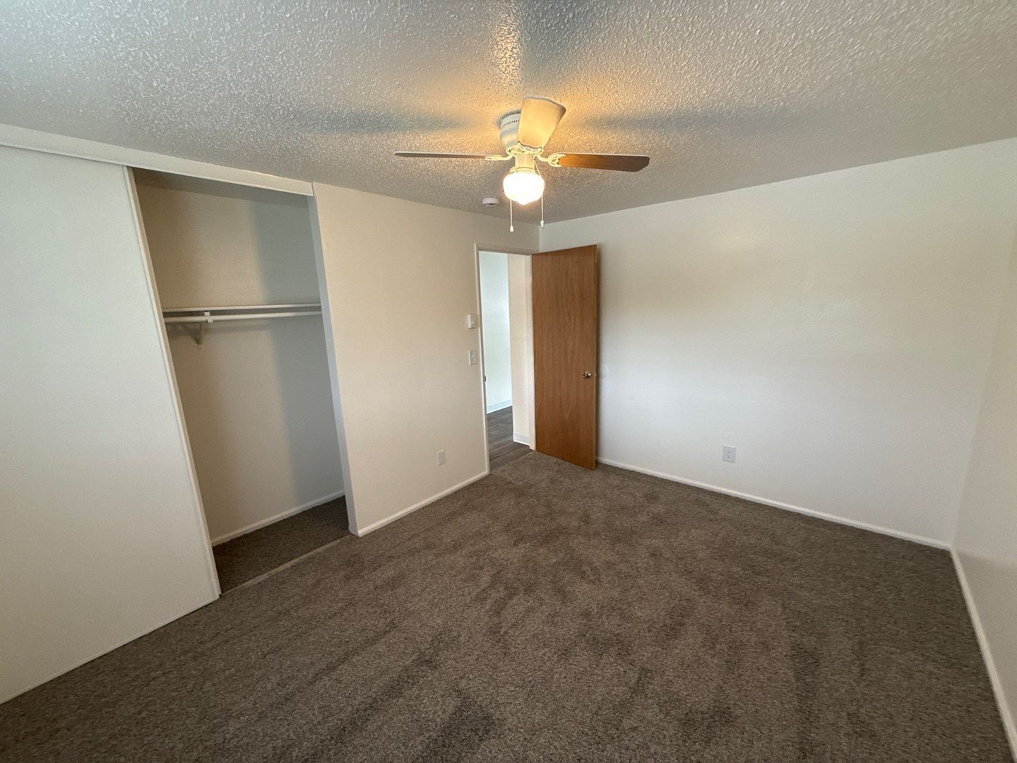 SE Salem 2 Bed 1 Bath 1 Story Complex, AVAILABLE NOW! property image