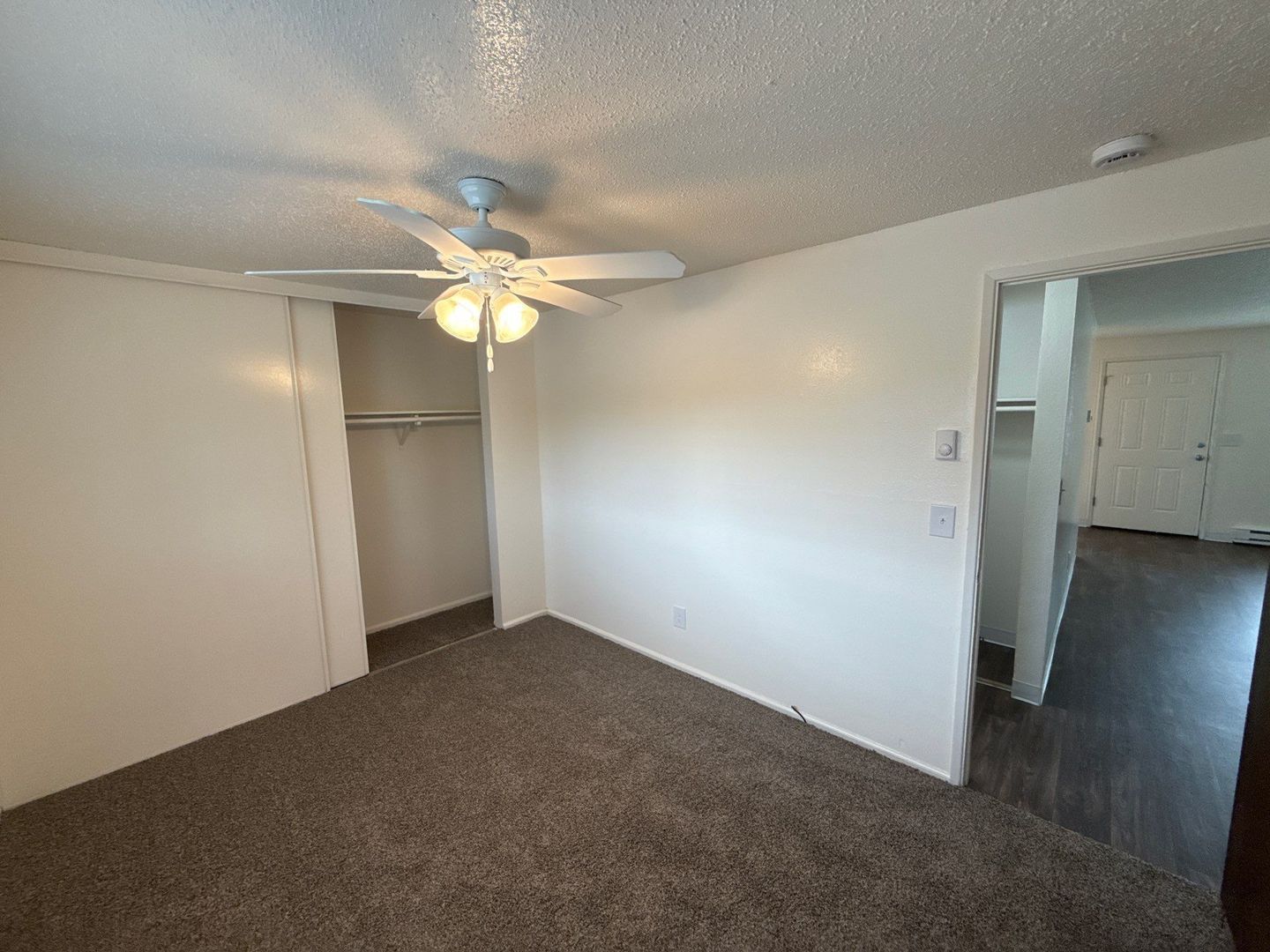SE Salem 2 Bed 1 Bath 1 Story Complex, AVAILABLE NOW! property image