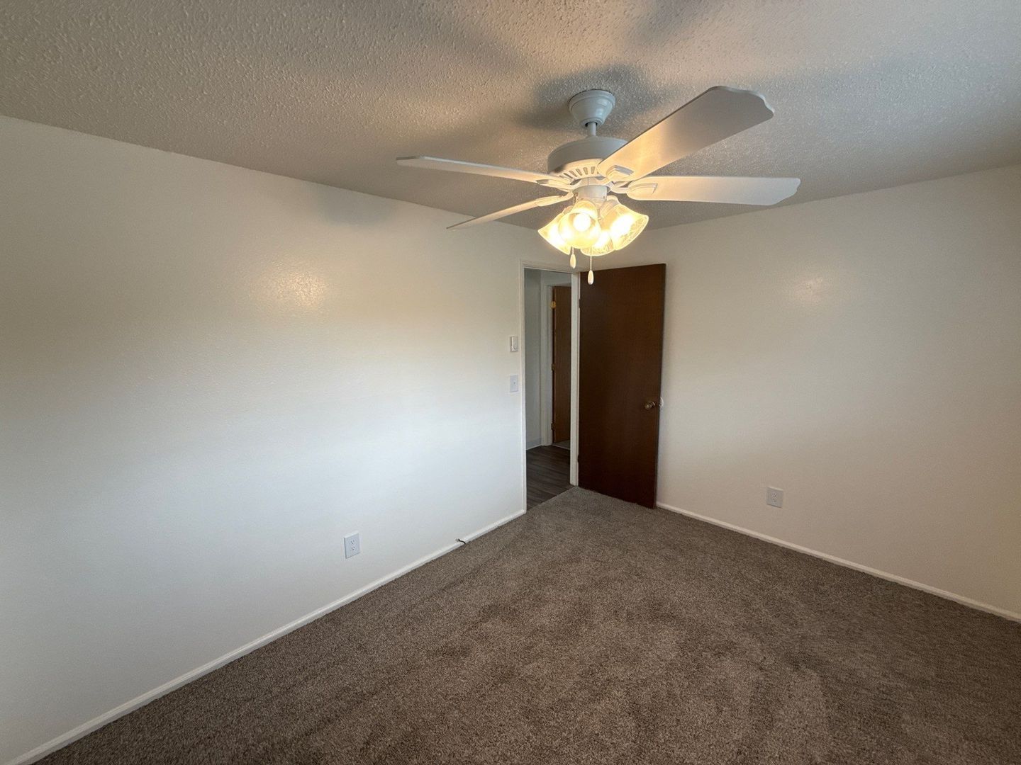 SE Salem 2 Bed 1 Bath 1 Story Complex, AVAILABLE NOW! property image