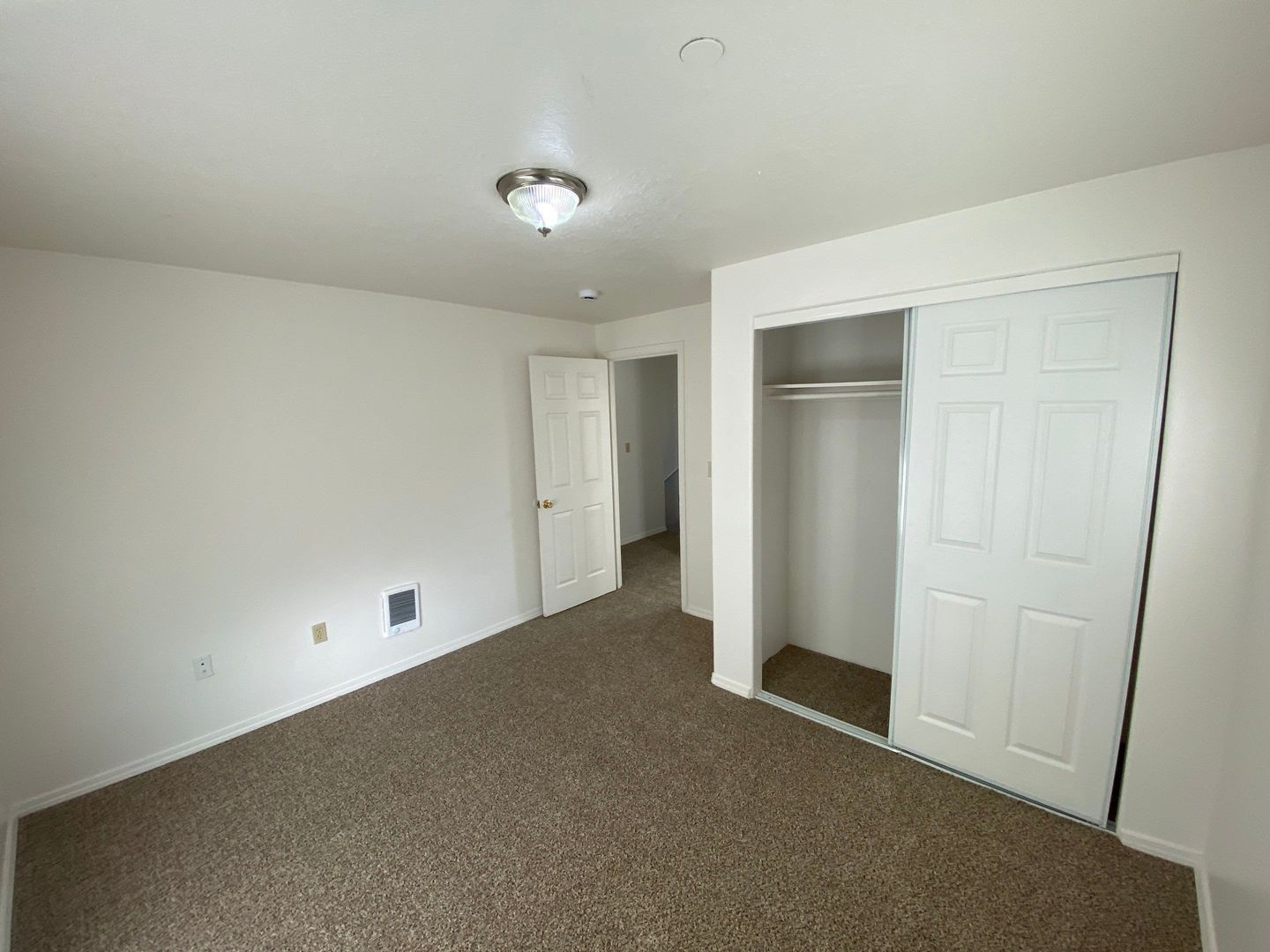 S Salem TownHouse 3 Bed, 1.5 Bath Apartment, W/D Hook-Ups, COMING SOON! property image