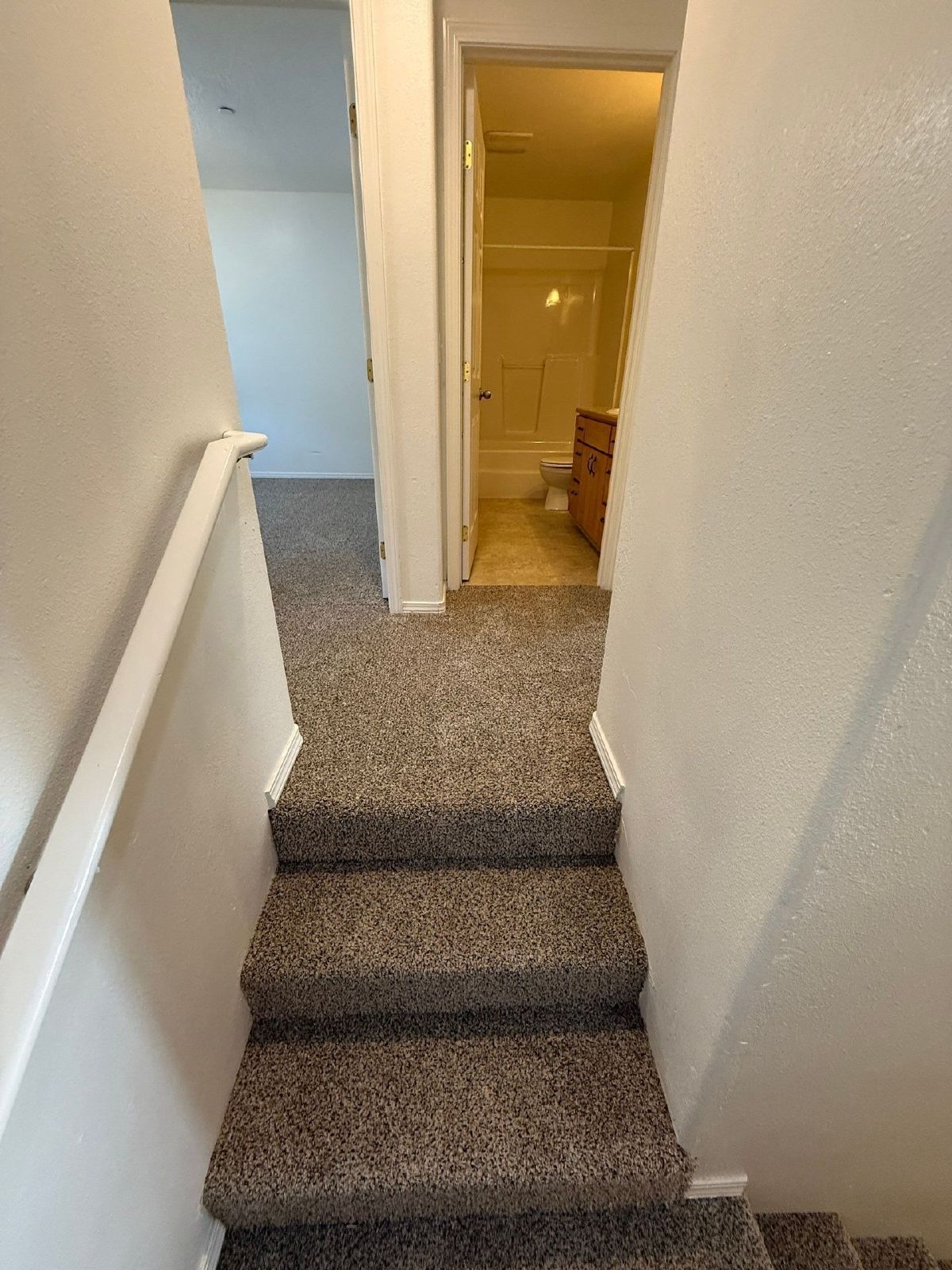 S Salem TownHouse 3 Bed, 1.5 Bath Apartment, W/D Hook-Ups, COMING SOON! property image