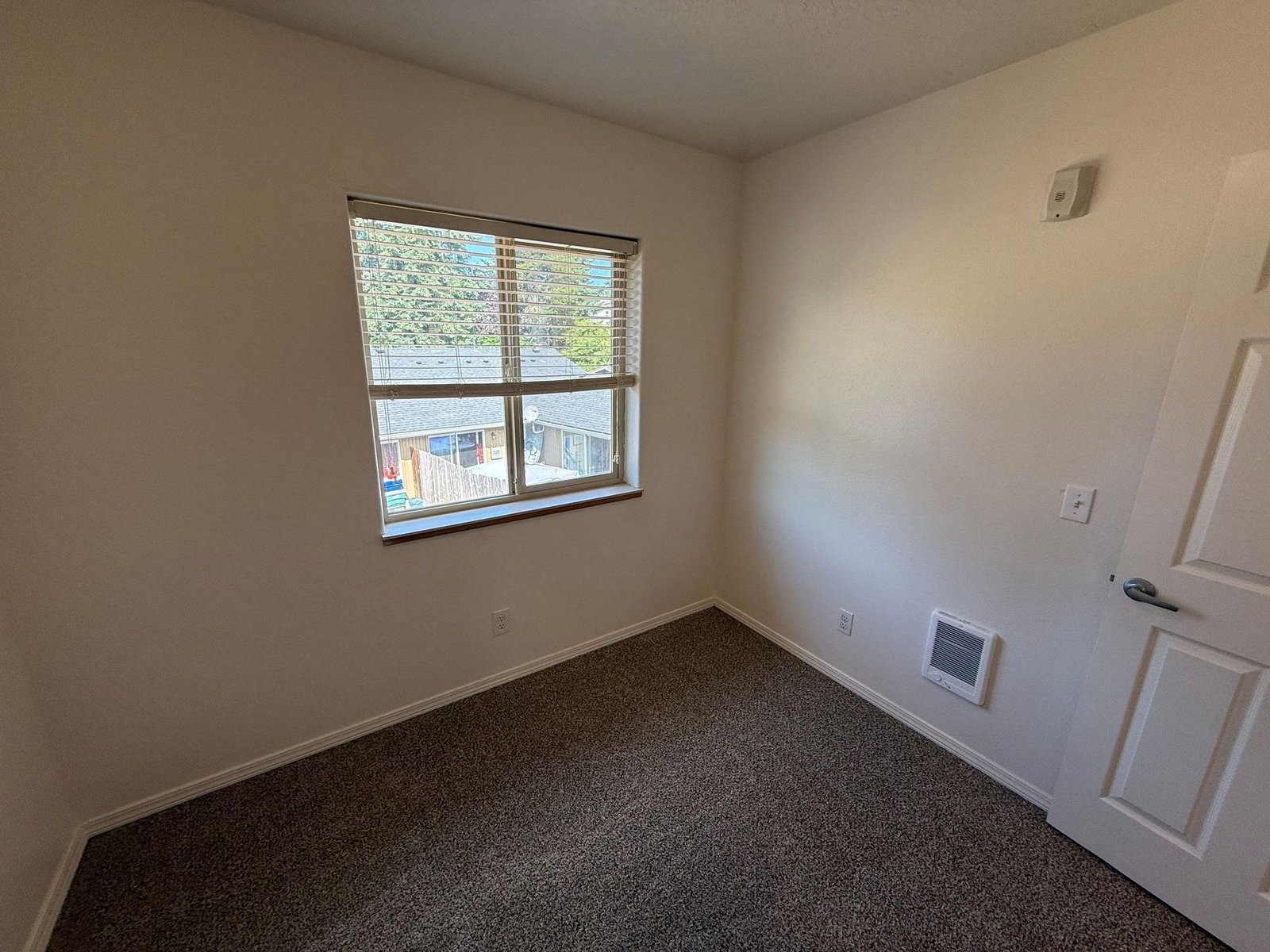 S Salem TownHouse 3 Bed, 1.5 Bath Apartment, W/D Hook-Ups, COMING SOON! property image