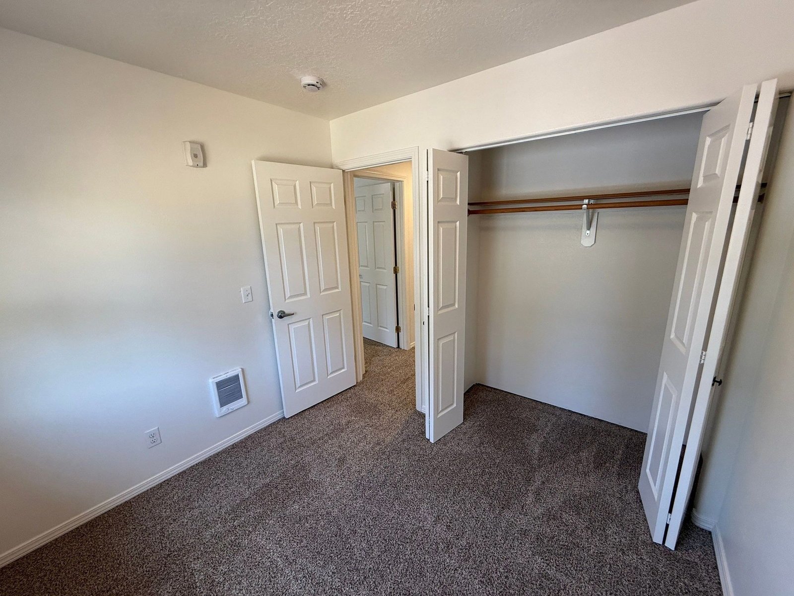S Salem TownHouse 3 Bed, 1.5 Bath Apartment, W/D Hook-Ups, COMING SOON! property image