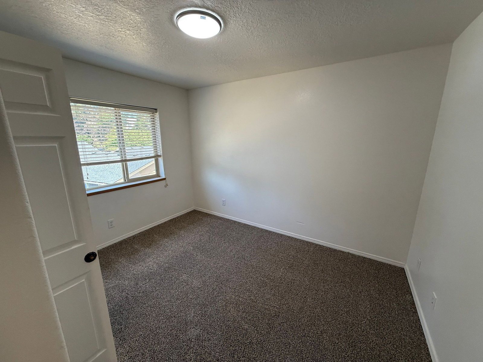 S Salem TownHouse 3 Bed, 1.5 Bath Apartment, W/D Hook-Ups, COMING SOON! property image
