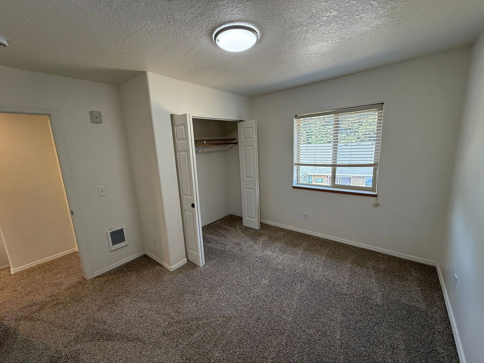 S Salem TownHouse 3 Bed, 1.5 Bath Apartment, W/D Hook-Ups, COMING SOON! property image