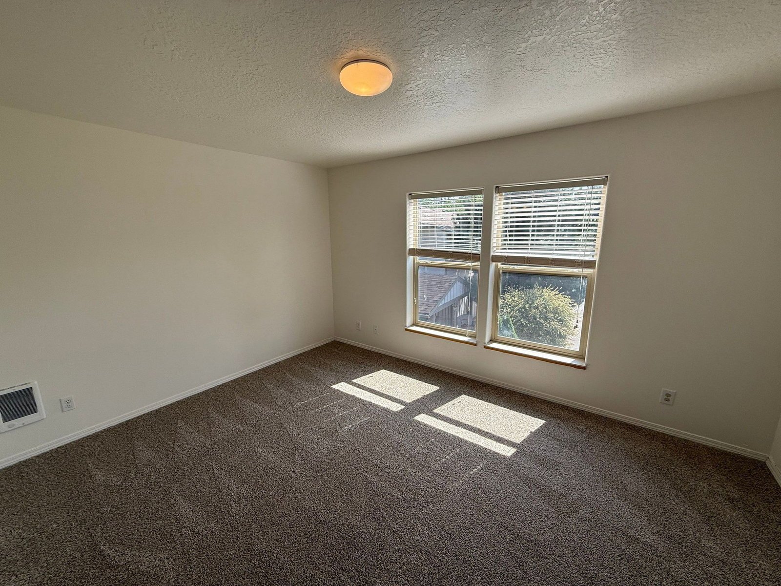 S Salem TownHouse 3 Bed, 1.5 Bath Apartment, W/D Hook-Ups, COMING SOON! property image