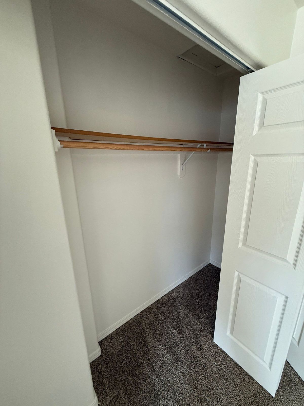S Salem TownHouse 3 Bed, 1.5 Bath Apartment, W/D Hook-Ups, COMING SOON! property image