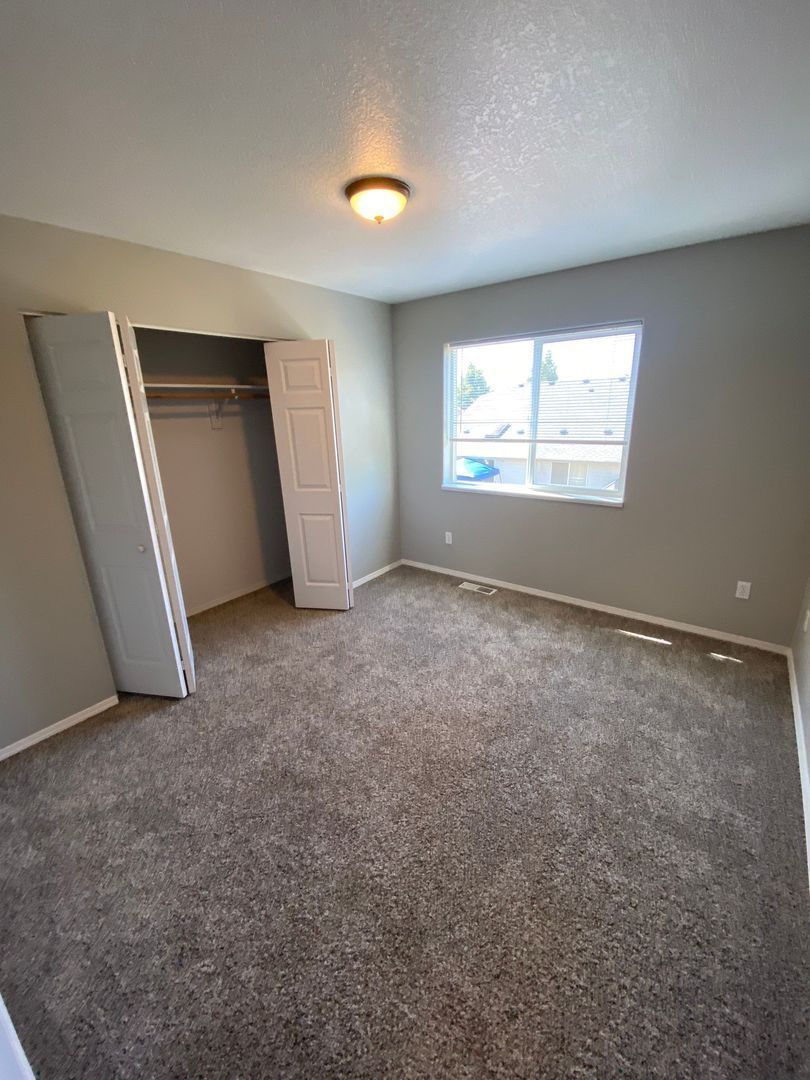 NE Salem 3 Bed 2.5 Bath, 2 Story Duplex, Fenced Yard, Garage, COMING SOON! property image