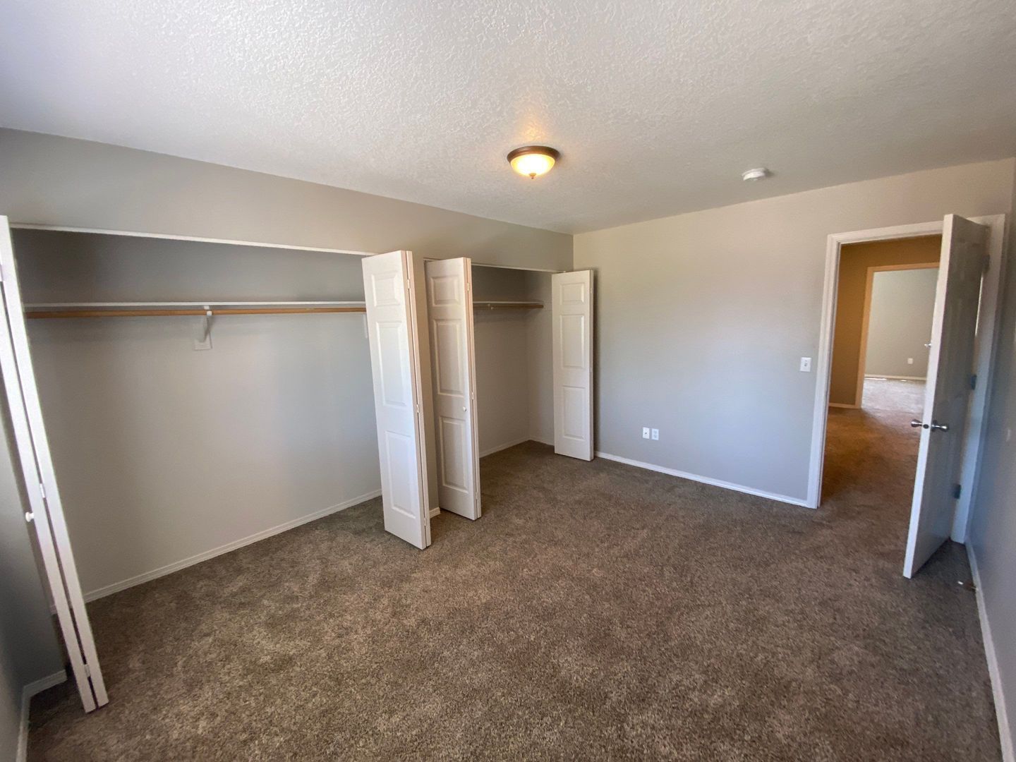 NE Salem 3 Bed 2.5 Bath, 2 Story Duplex, Fenced Yard, Garage, COMING SOON! property image