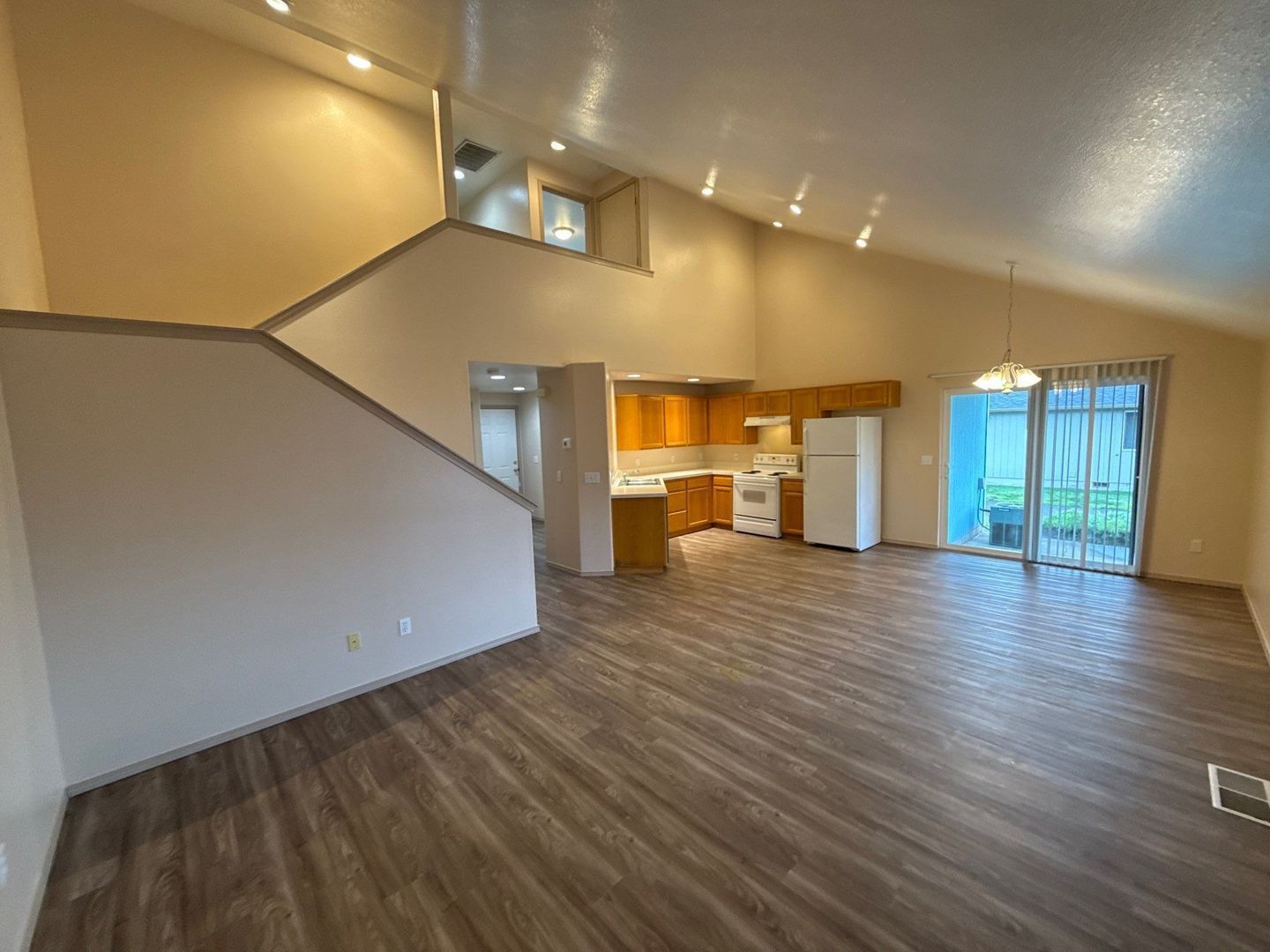 Keizer 3 Bed 2 Bath Duplex, 1 Car Garage, W/S Paid, COMING SOON! property image