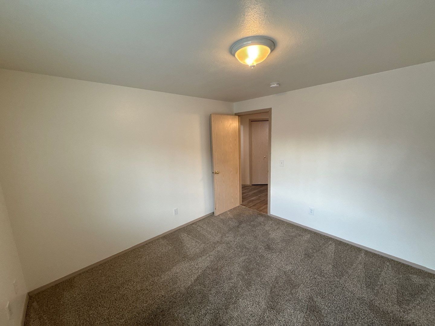 Keizer 3 Bed 2 Bath Duplex, 1 Car Garage, W/S Paid, COMING SOON! property image
