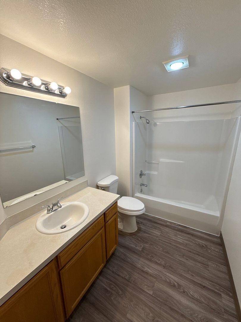 Keizer 3 Bed 2 Bath Duplex, 1 Car Garage, W/S Paid, COMING SOON! property image