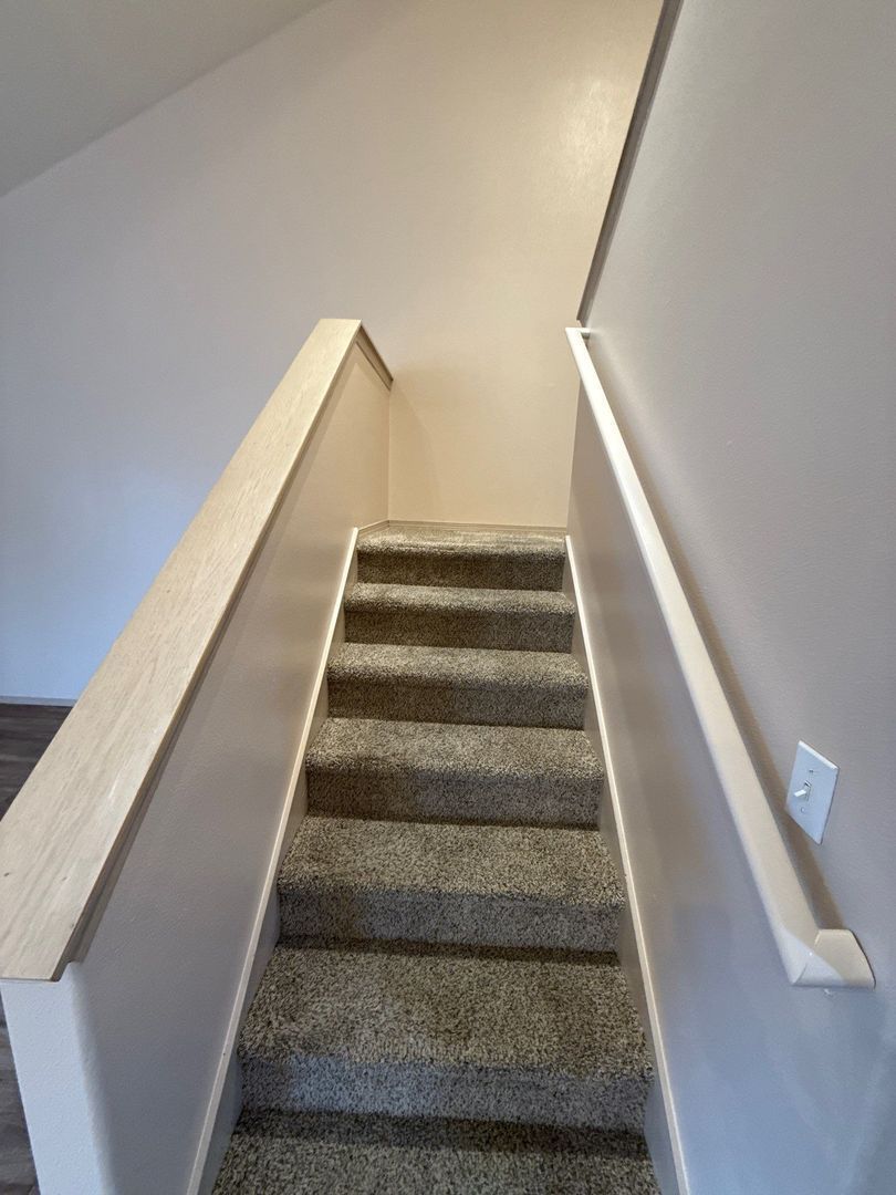 Keizer 3 Bed 2 Bath Duplex, 1 Car Garage, W/S Paid, COMING SOON! property image