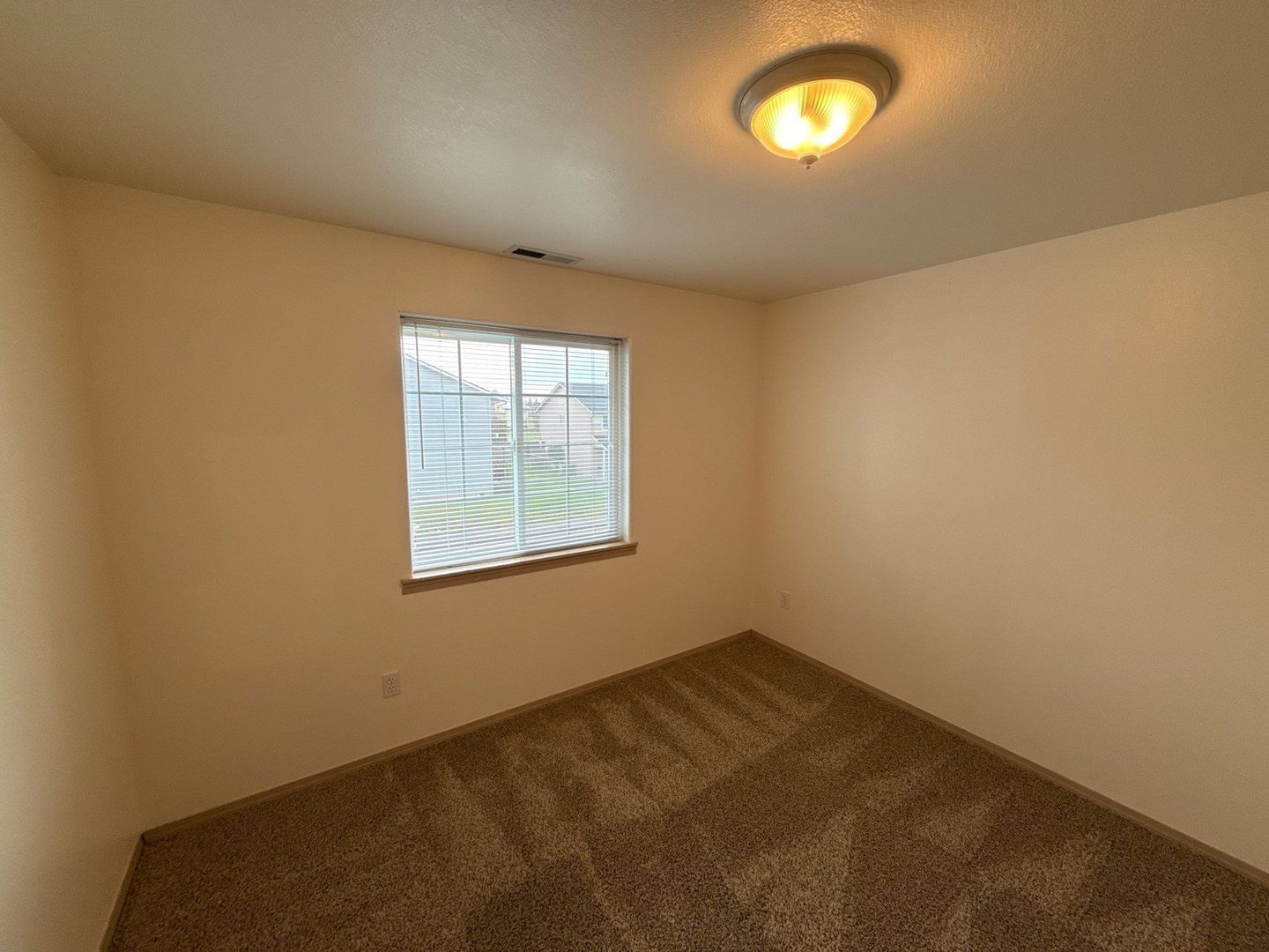 Keizer 3 Bed 2 Bath Duplex, 1 Car Garage, W/S Paid, COMING SOON! property image
