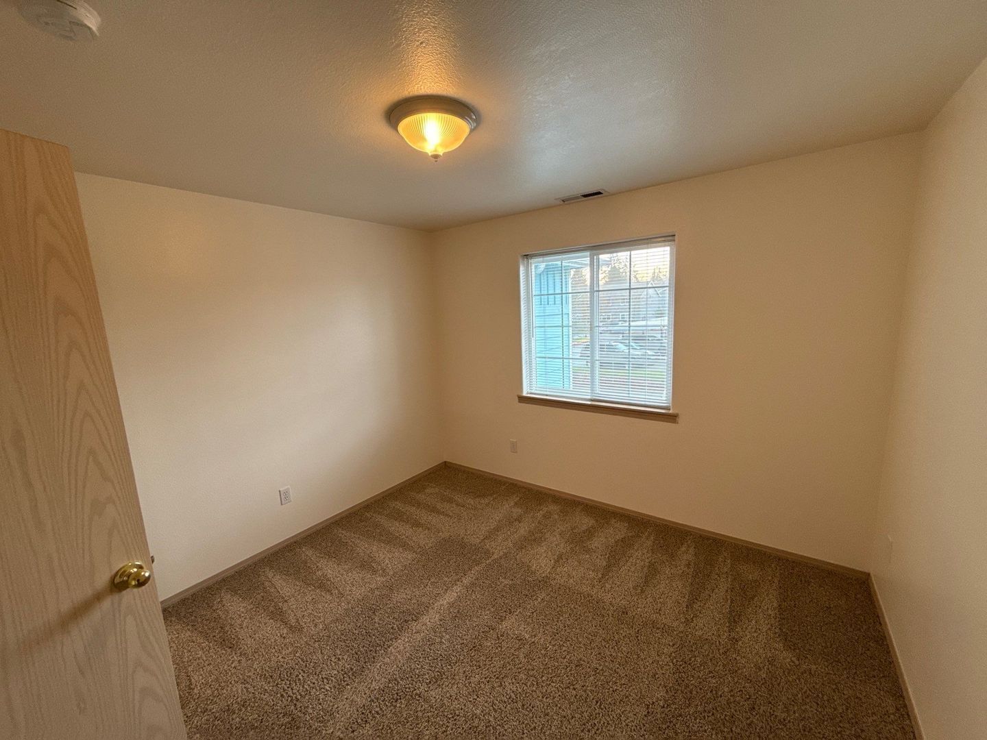 Keizer 3 Bed 2 Bath Duplex, 1 Car Garage, W/S Paid, COMING SOON! property image