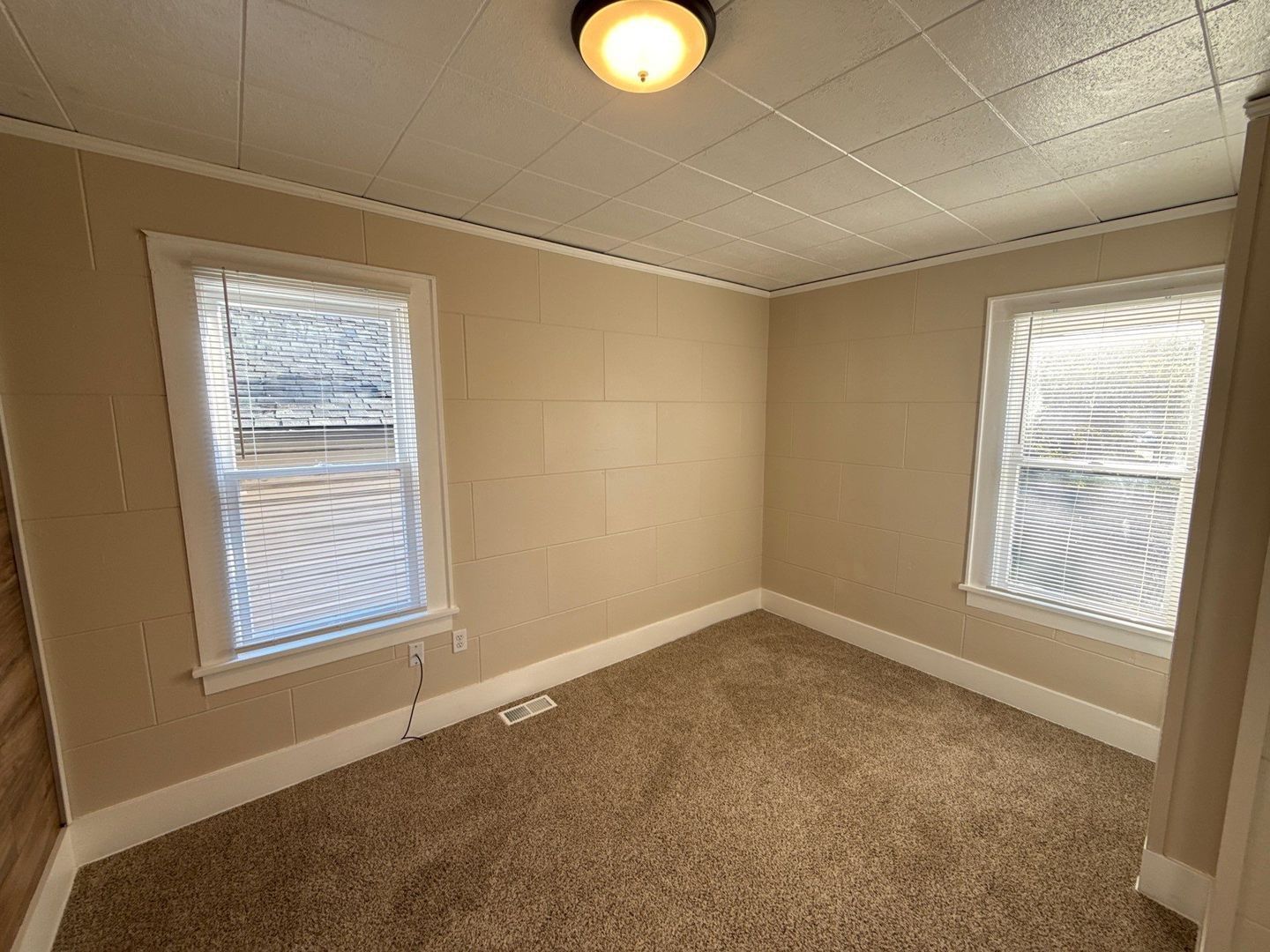 ROOMS FOR RENT!! SHARED COMMON AREAS, AVAILABLE NOW! property image